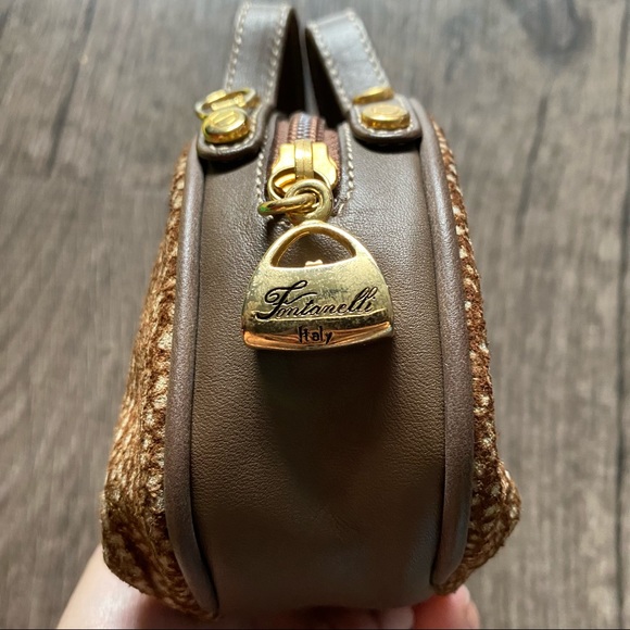 ‼️2/$25‼️Vintage Mini crossbody bag - Picture 4 of 12